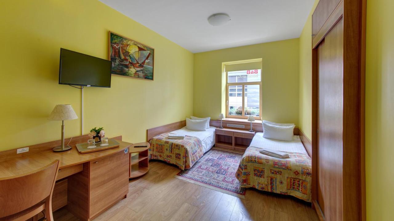 In Astra Bed & Breakfast Vilnius Exterior photo