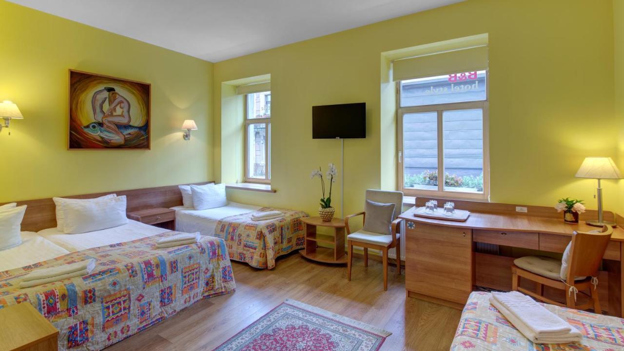 In Astra Bed & Breakfast Vilnius Exterior photo