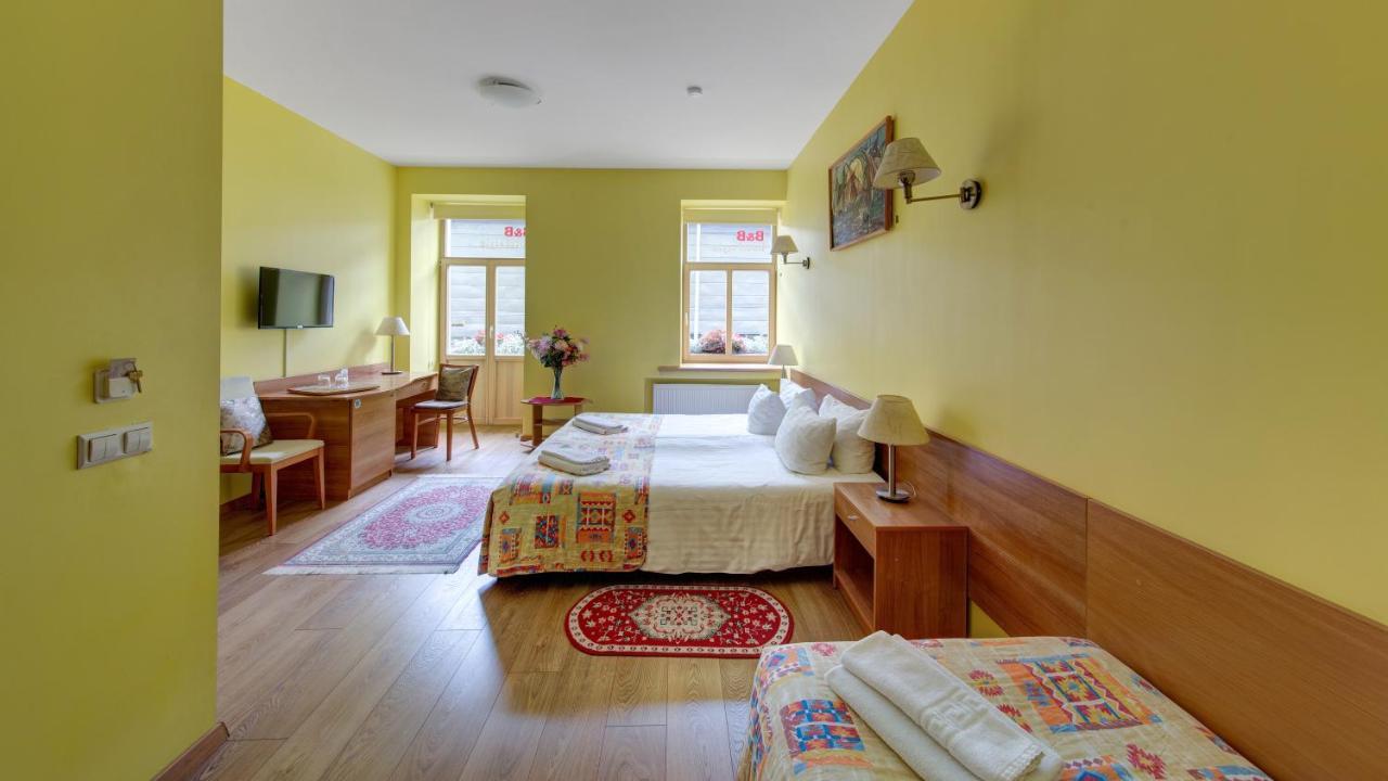 In Astra Bed & Breakfast Vilnius Exterior photo